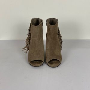 Vince Camuto, Women’s Tan Wedges, Size 6